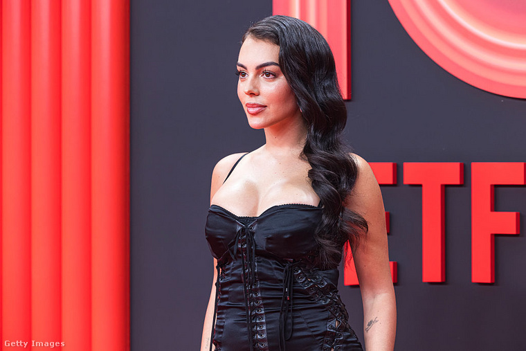 Georgina Rodríguez (2017–)&nbsp;A madridi Gucci üzletében találkoztak, és azóta elválaszthatatlanok