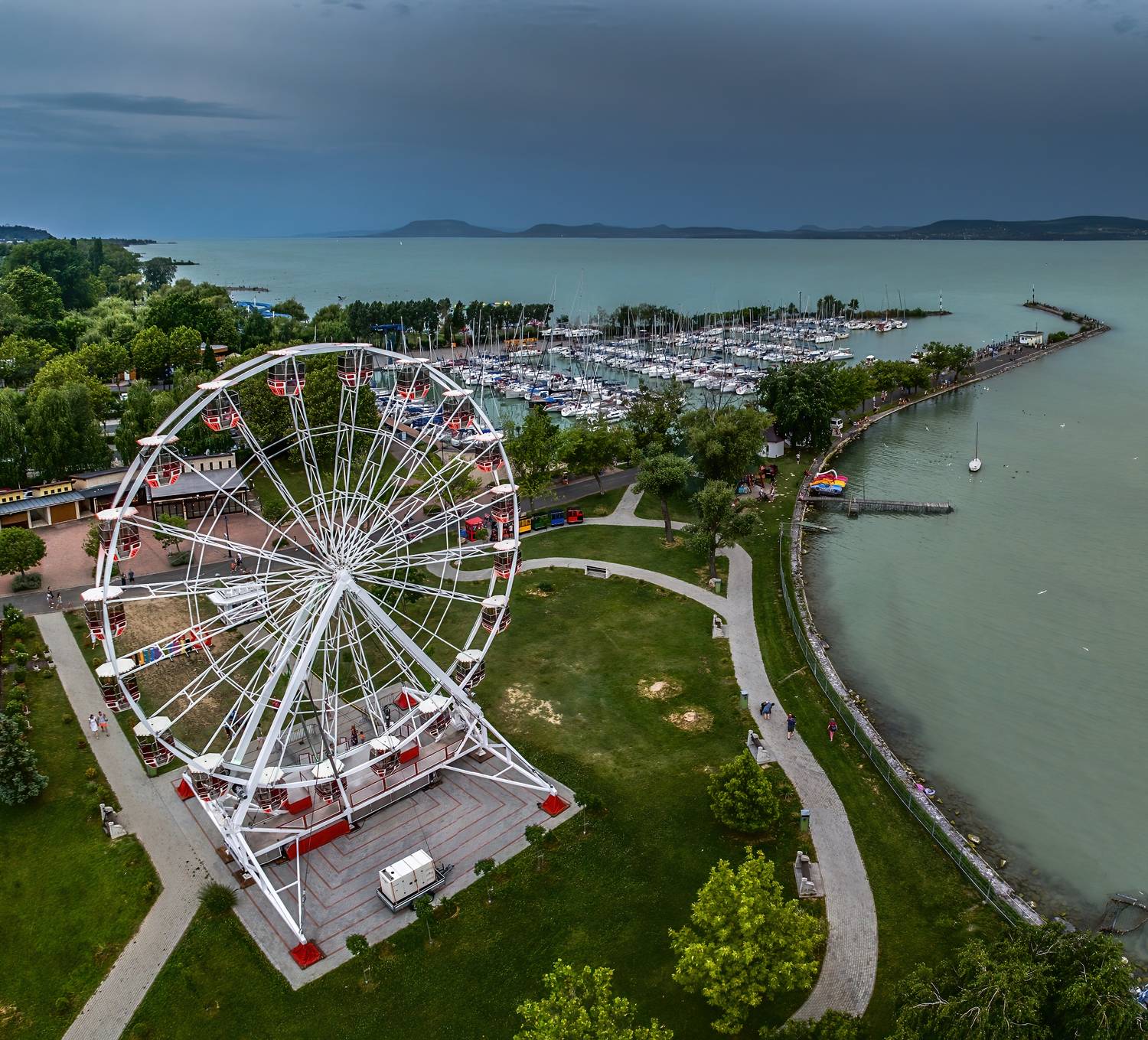 Óriáskerék Balatonlelle Város Önkormányzata