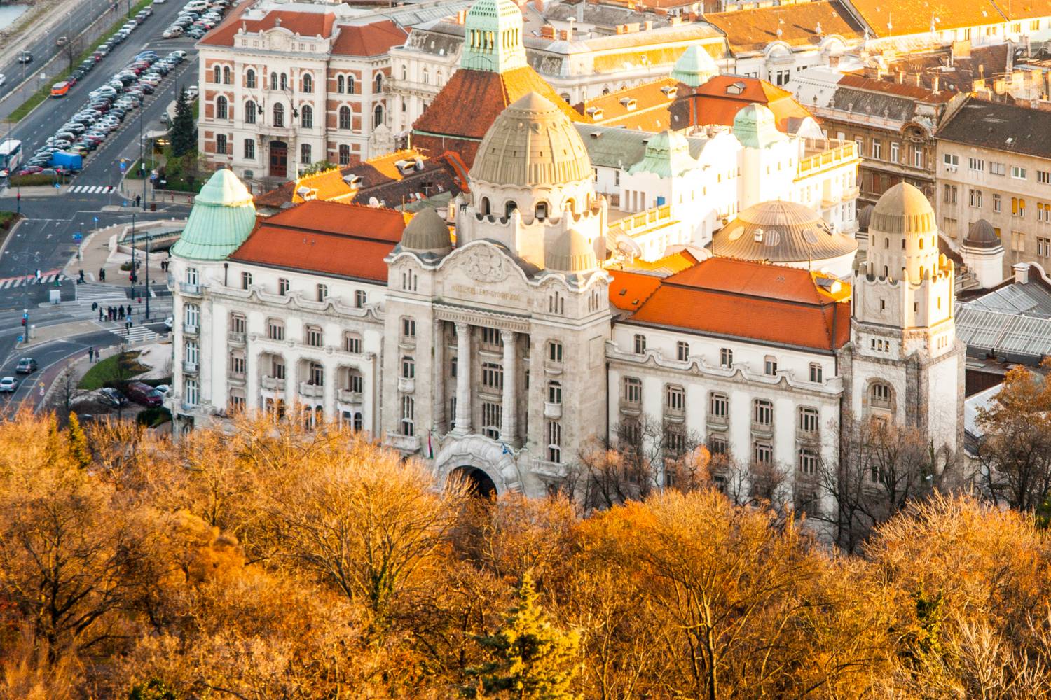 gellert furdo 1