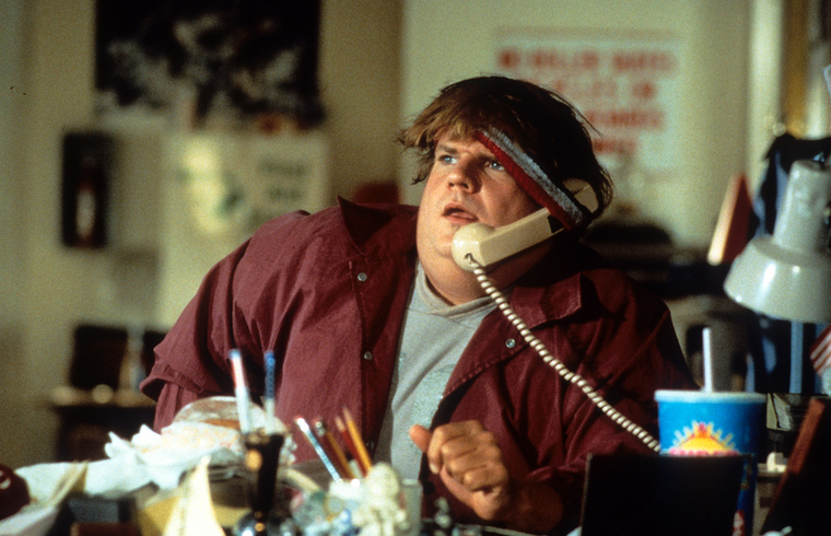 Chris FarleyChris Farley a ’90-es évek egyik legnépszerűbb komikusa volt, aki a Saturday Night Live és több film révén lett közönségkedvenc