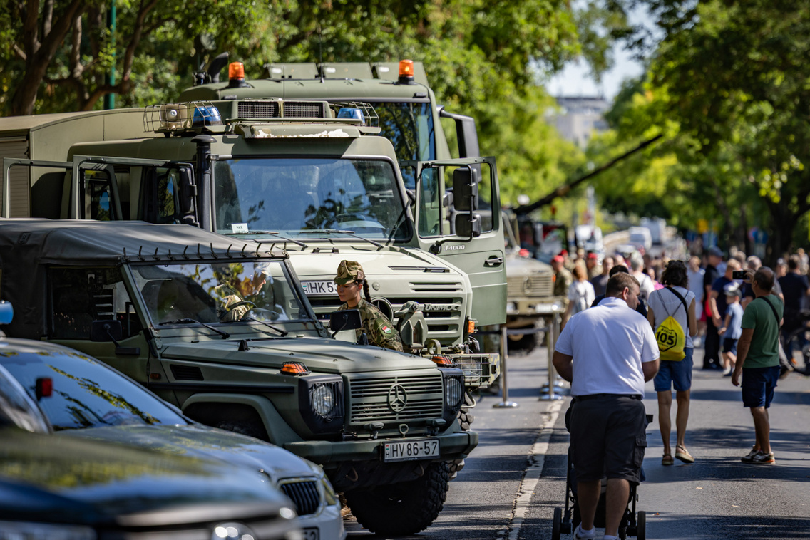 A Magyar Honvédség járművei
