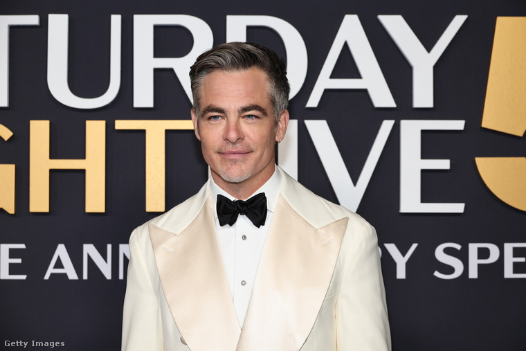 Chris PineChris Pine őszintén beszélt arról, hogyan kezeli aknéval kapcsolatos problémáit: Accutane-t használ, amelyet sokan a makacs pattanások „csodaszerének” tartanak