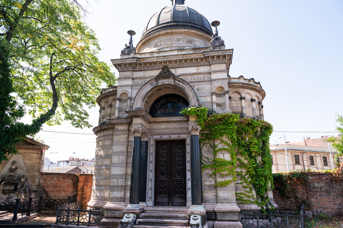 Fiumei uti sirkert  112 Medgyesi Milan 20250811