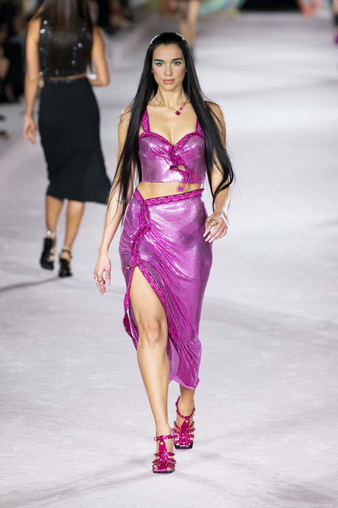 2021-ben esélye volt a milánói divathéten végig vonulni a kifutón is