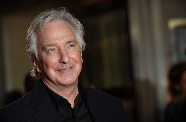 Alan Rickman&nbsp;Talán nem is kell mondani, hogy Alan Rickman legnépszerűbb szerepe a Harry Potter-filmekben Perselus Piton karaktere volt, amelyben kivételes tehetséggel uralta az egyszerre gonosz, mégis érzékeny karaktert