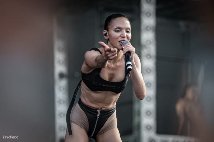 FKA twigs a Szigeten 2025. augusztus 9-én