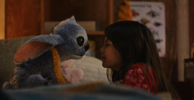 Lilo és Stitch - A csillagkutyaIdén nyáron 23 év után Lilo és Stitch világa visszatért a mozikba egy élőszereplős feldolgozásban, ami ugyan a népszerű eredeti film alapjaira épült, azonban így is számos újdonságot tartogatott a moziba látogatóknak