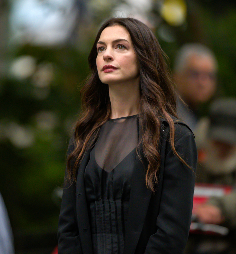 Anne HathawayAnne Hathaway a 2012-es Nyomorultak című musicalben az I Dreamed A Dream című dalt egy rothadó halakkal teli díszletekben adta elő