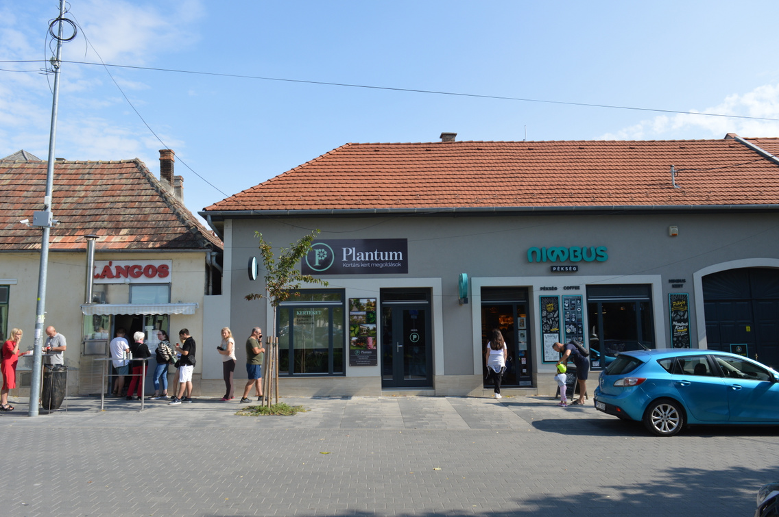 A lángosozó és a Nimbus pékség