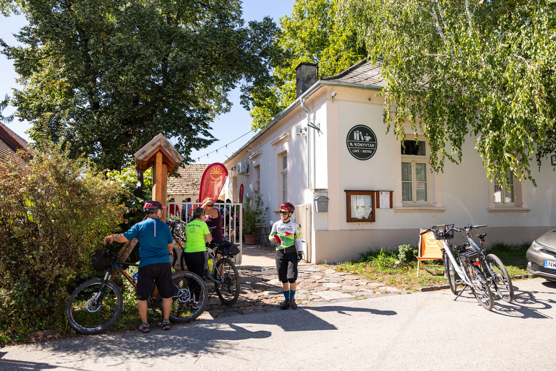 Horizont 0915 2-0740