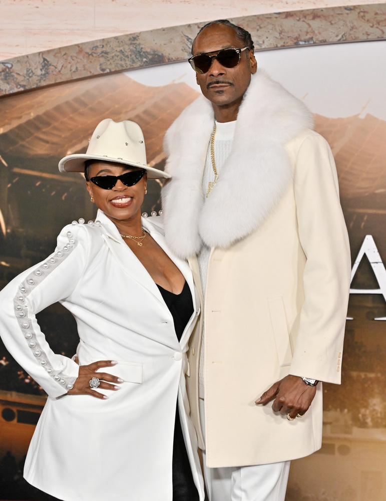 Snoop Dogg és Shante BroadusSnoop Dogg 1997-ben házasodott tini szerelmével, Shante Broadusszal, akivel 2004-ben rövid időre különváltak, sőt válópert is indítottak