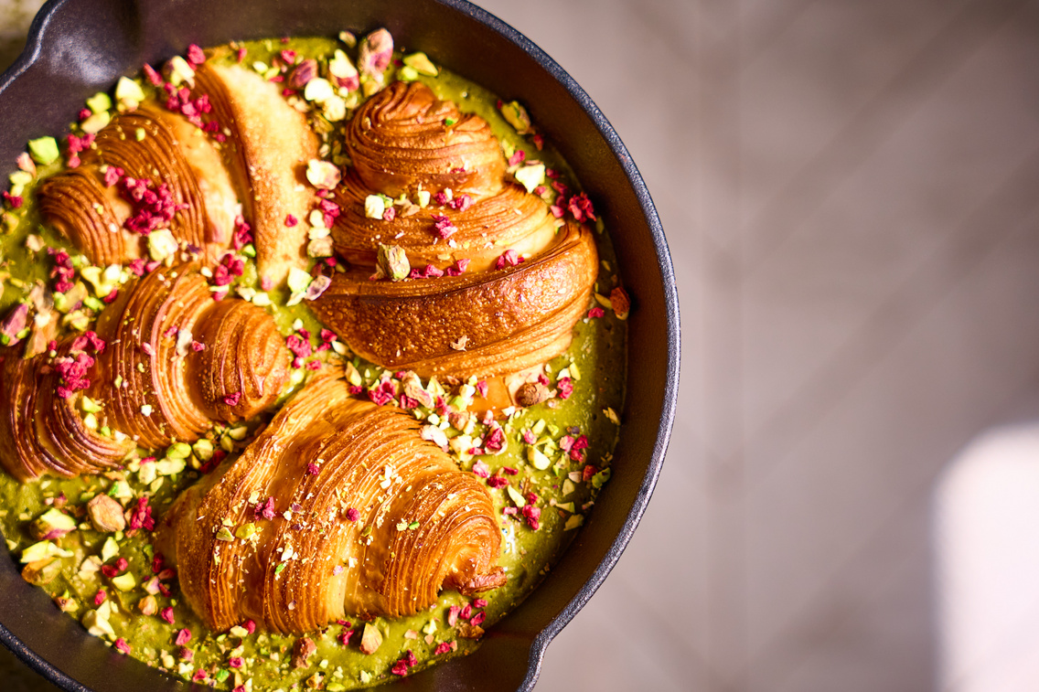 Matcha-pisztácia croissant