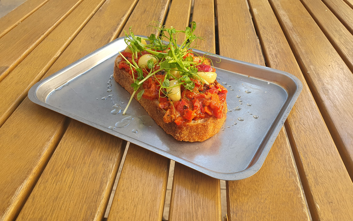 Házi harissa toast