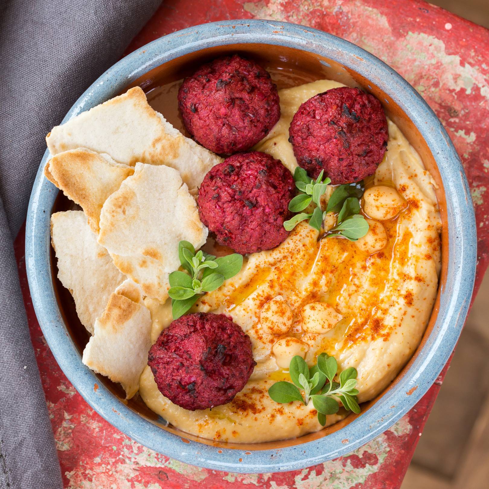 Céklás falafel.