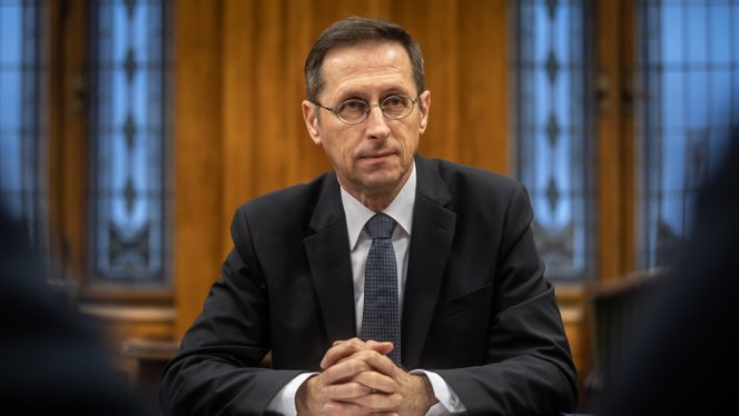 Történelmi bejelentést tett Varga Mihály, de a forintot ez se mentette meg