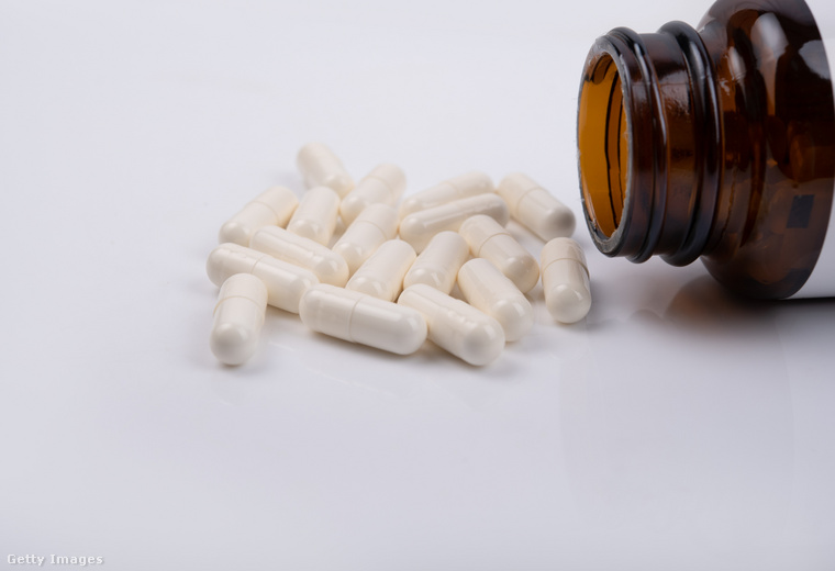 A legtöbben kapszula formában viszik be a szervezetükbe a C-vitamint. (Illusztráció: Getty Images)
