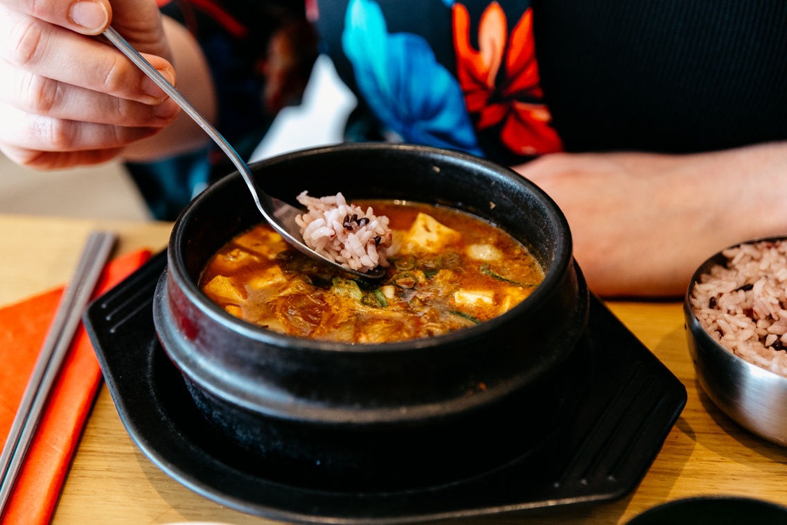 Ízlés szerint rizzsel is gazdagíthatjuk