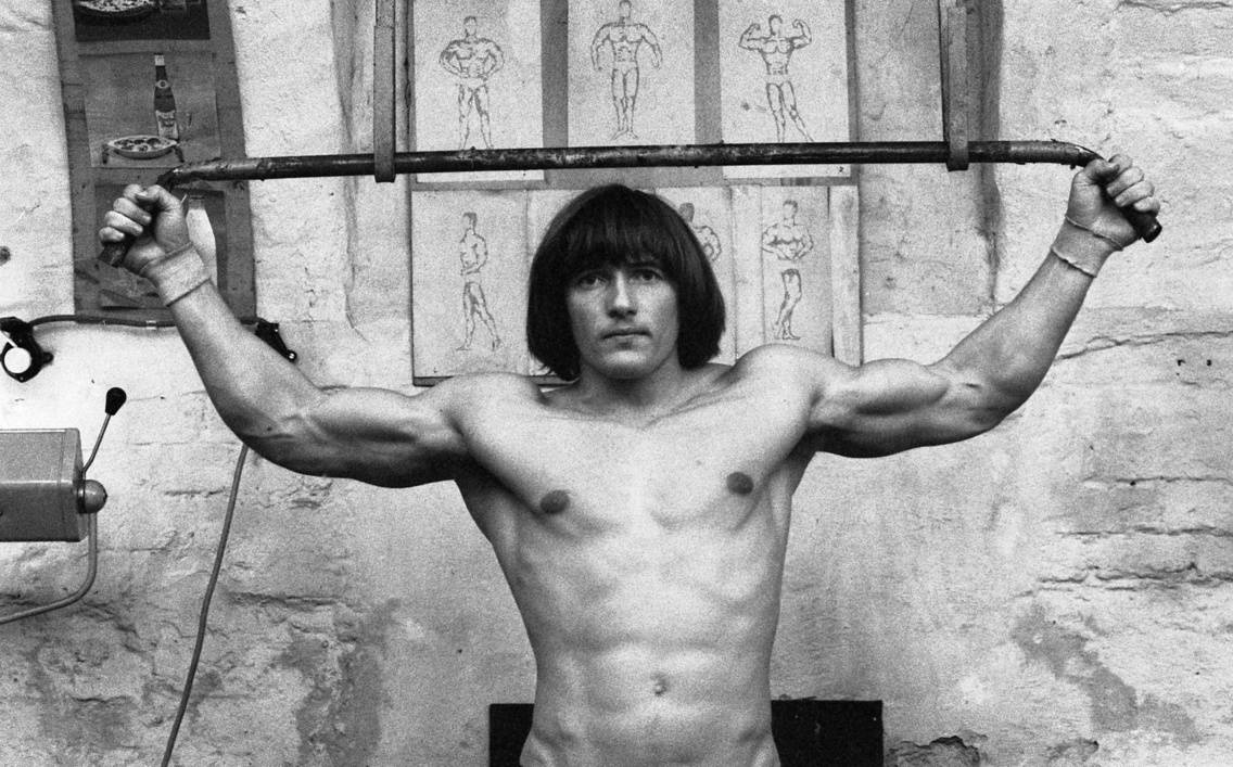 Pannónia (Rajk László) utca 2., a Medicor Sportkör Kulturisztikai Szakosztályának edzőterme, 1976