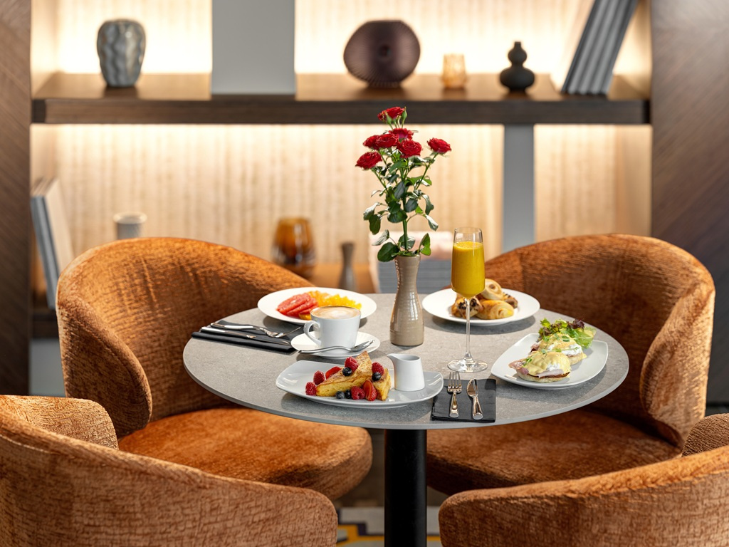 Mamaison Hotel Chain Bridge-Breakfast