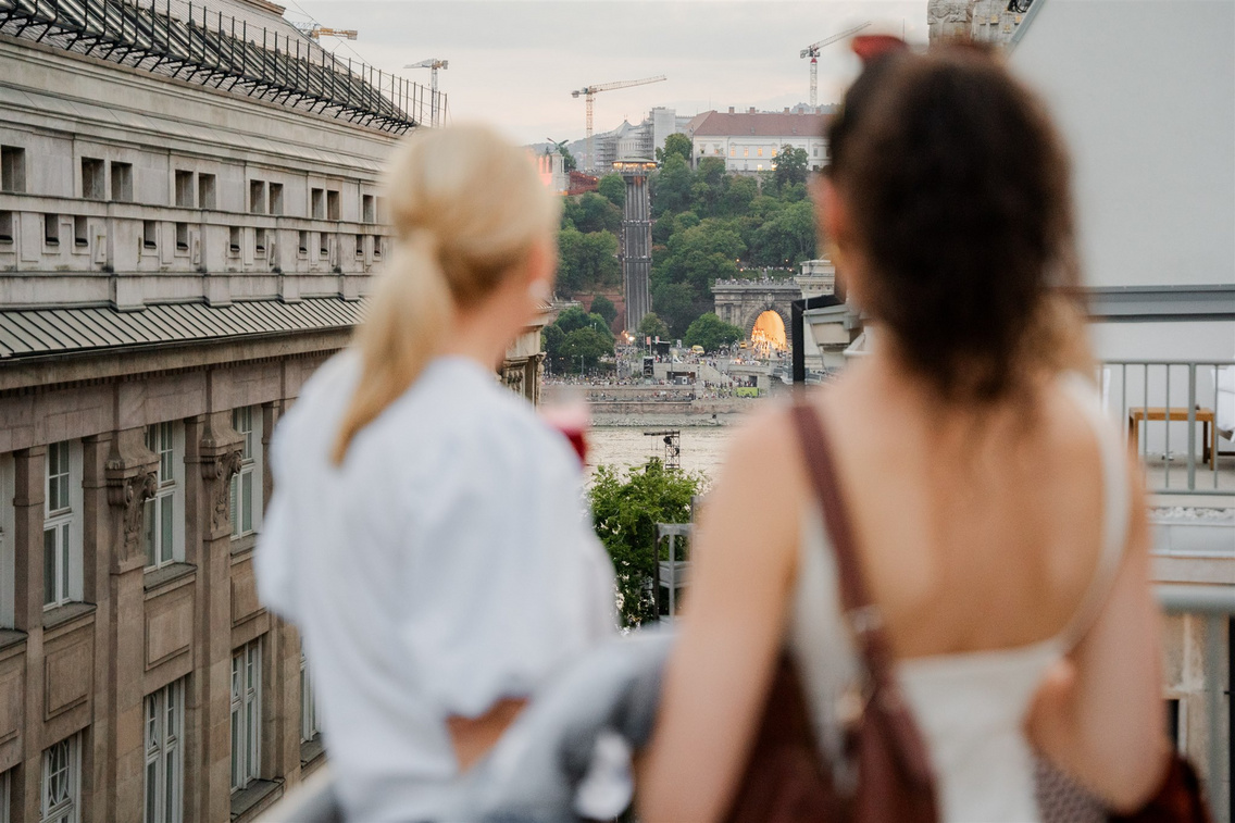 Kilátás az elnöki lakosztályból