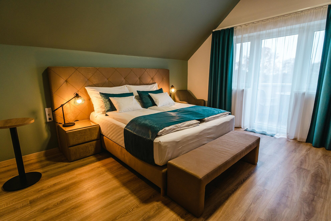 Kistücsök Food & Room