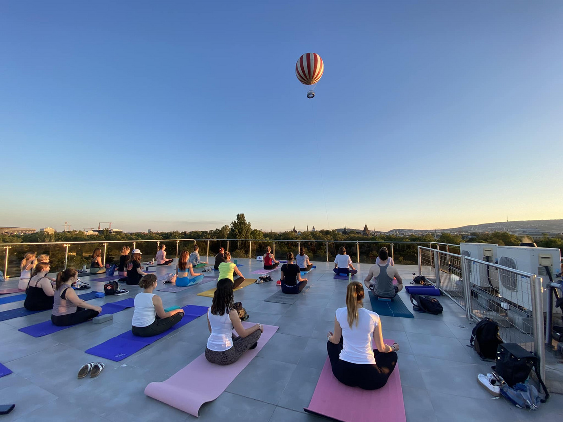 yoga-brunch-jo-ga