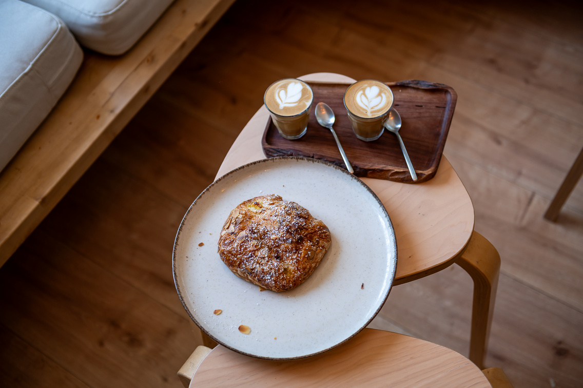 Béke Pékség és Bisztró kismaros 250721 BI-0009 BIE0590