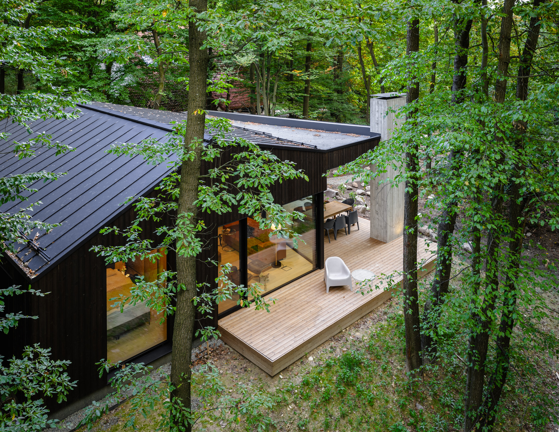 HelloWoodresorts MonolithLodge Palkó György 2