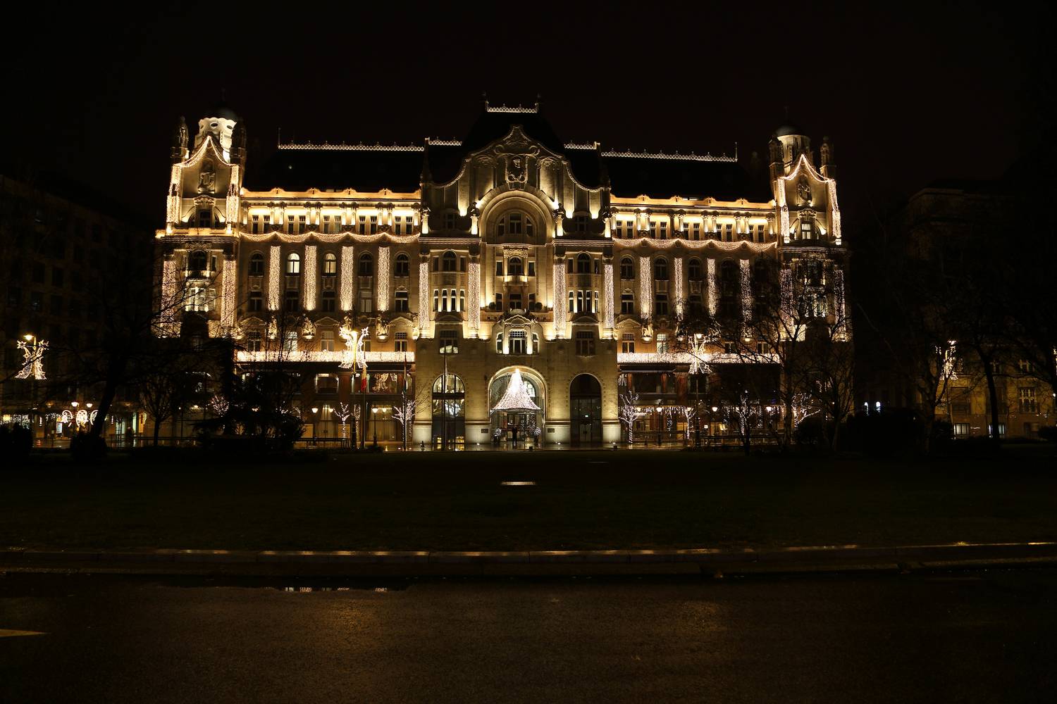 Four Seasons Hotel Gresham Palace