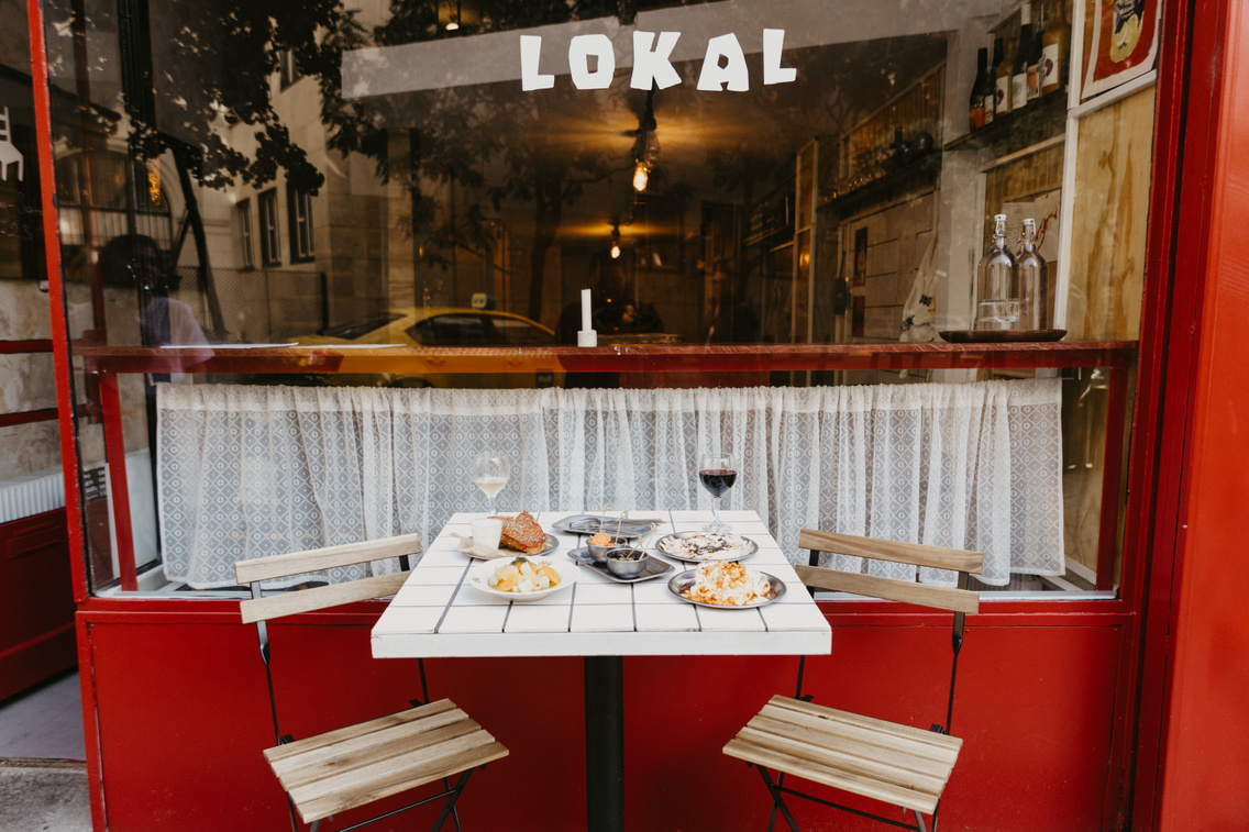 Lokal ForgacsZsuzsi 20251008-17