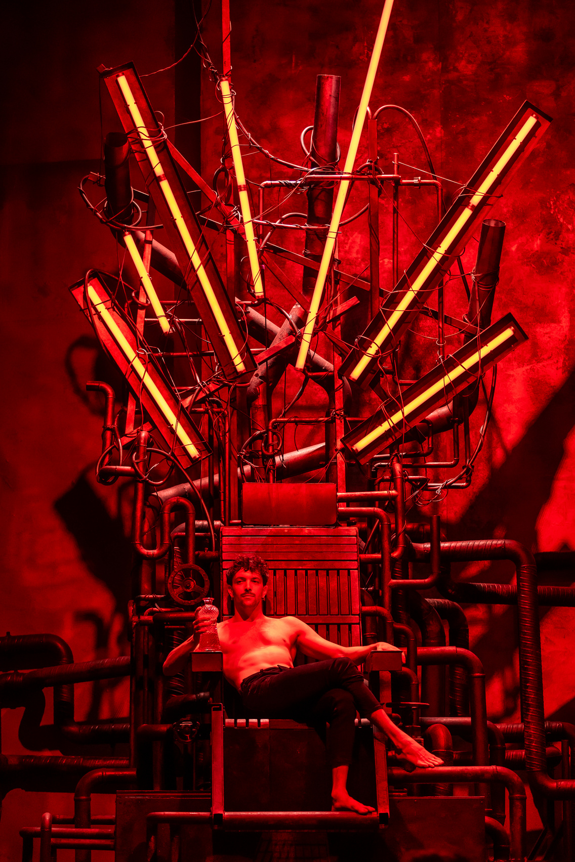 4 Recirquel-Walk My World 2025 foto-HIRLING Bálint 458A5306