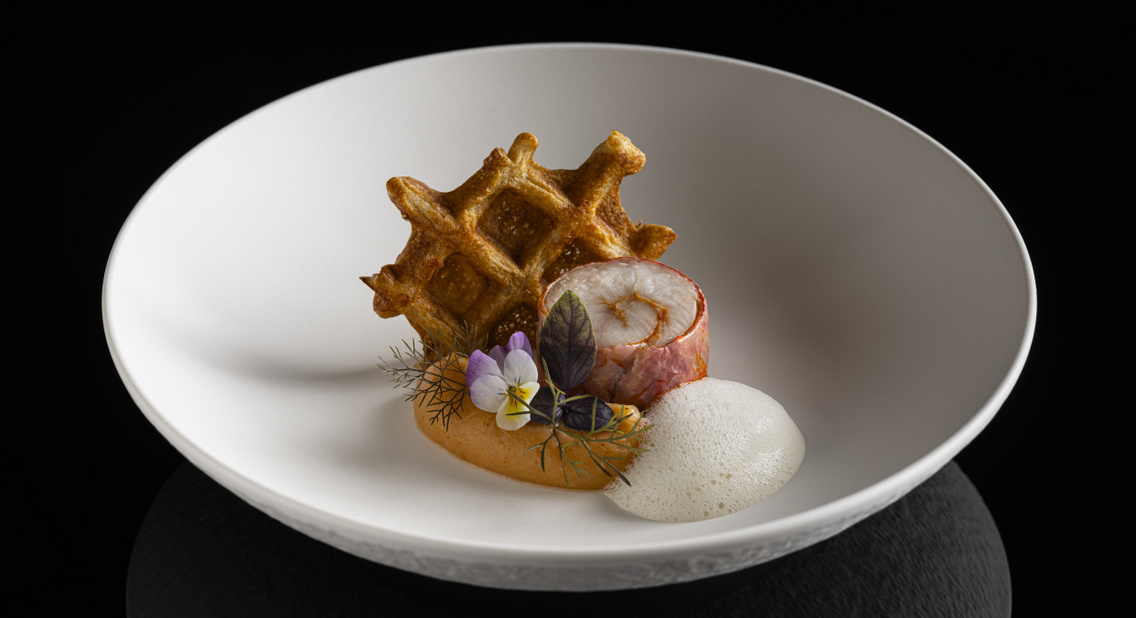 Vörös márna, kagyló és sörös gofri