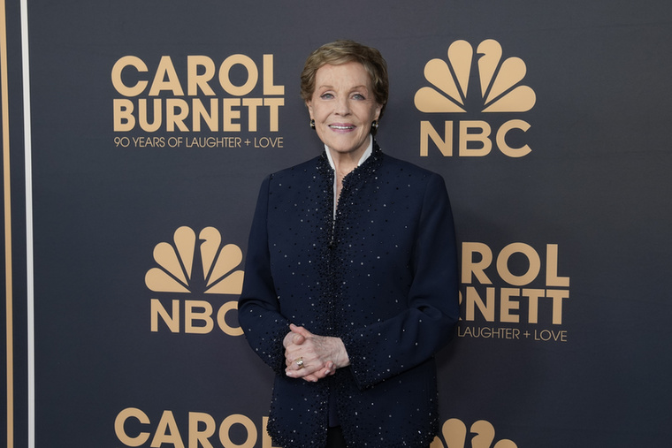 Julie AndrewsA 90 éves Julie Andrews legismertebb alakításait a Mary Poppins és A muzsika hangja című filmek főszerepeiben nyújtotta, melyek a mozitörténet legkedveltebb zenés filmjei közé tartoznak