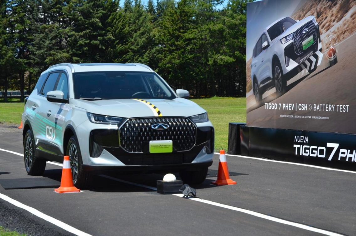 TIGGO7 CSH akkumulátor-súrlódási tesztnek lett alávetve
