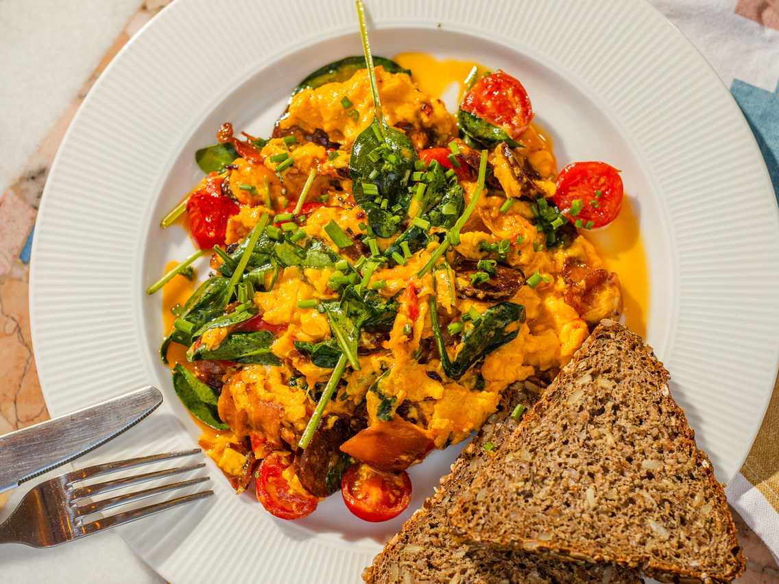 grumpy-budapest-hungry-mama