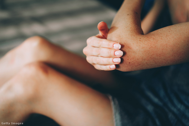 A folyamatosan kiszáradt, viszkető bőr utalhat cukorbetegségre is. (Illusztráció: Getty Images)