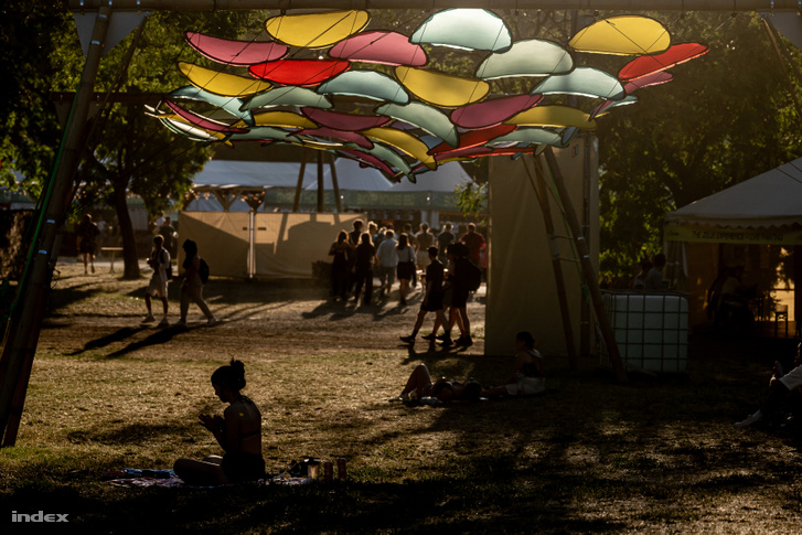 Fesztiválozók a Szigeten 2025. augusztus 8-án