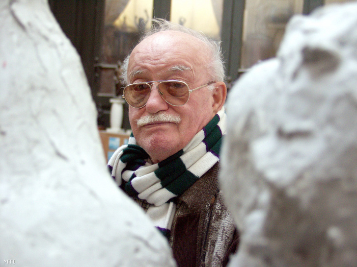 Marton László Kossuth- és Munkácsy-díjas kiváló művész budapesti műtermében 2005-ben