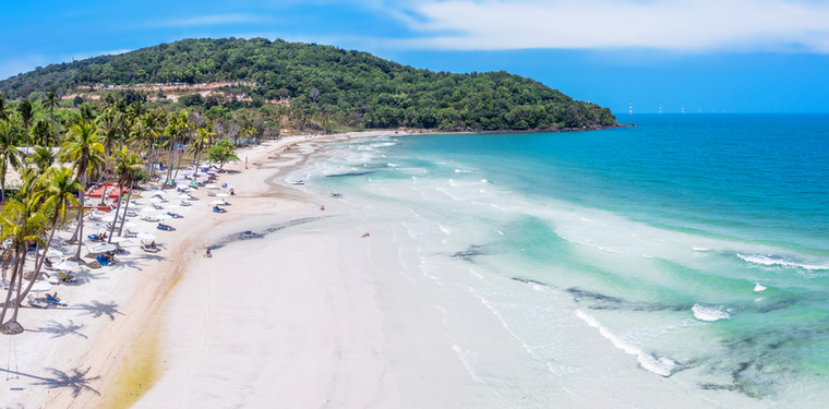 VietnámVietnámba általában tavasz végén vagy ősz elején találni a legjobb árú repülőjegyeket, amikor épp nincs monszunidőszak