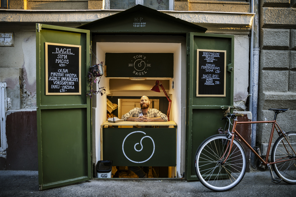 toms bagel 251105 dontaszzoi 1