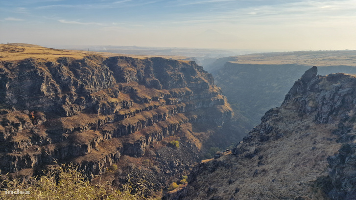 Kaszah folyó által vájt szurdok