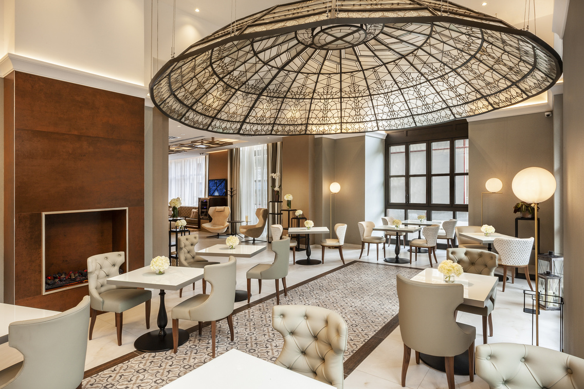 radisson-blu-budapest-beke-hotel-szalloda-zsolnay-kavehaz-2