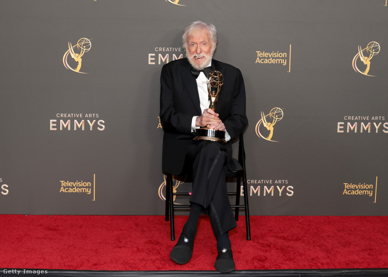 Dick Van Dyke bevallja, hogy az időskorral járó gyengeség már nem engedi meg számára azt a mozgalmas társasági életet, amelyet korábban Hollywoodban élt. (Fotó: Getty Images)