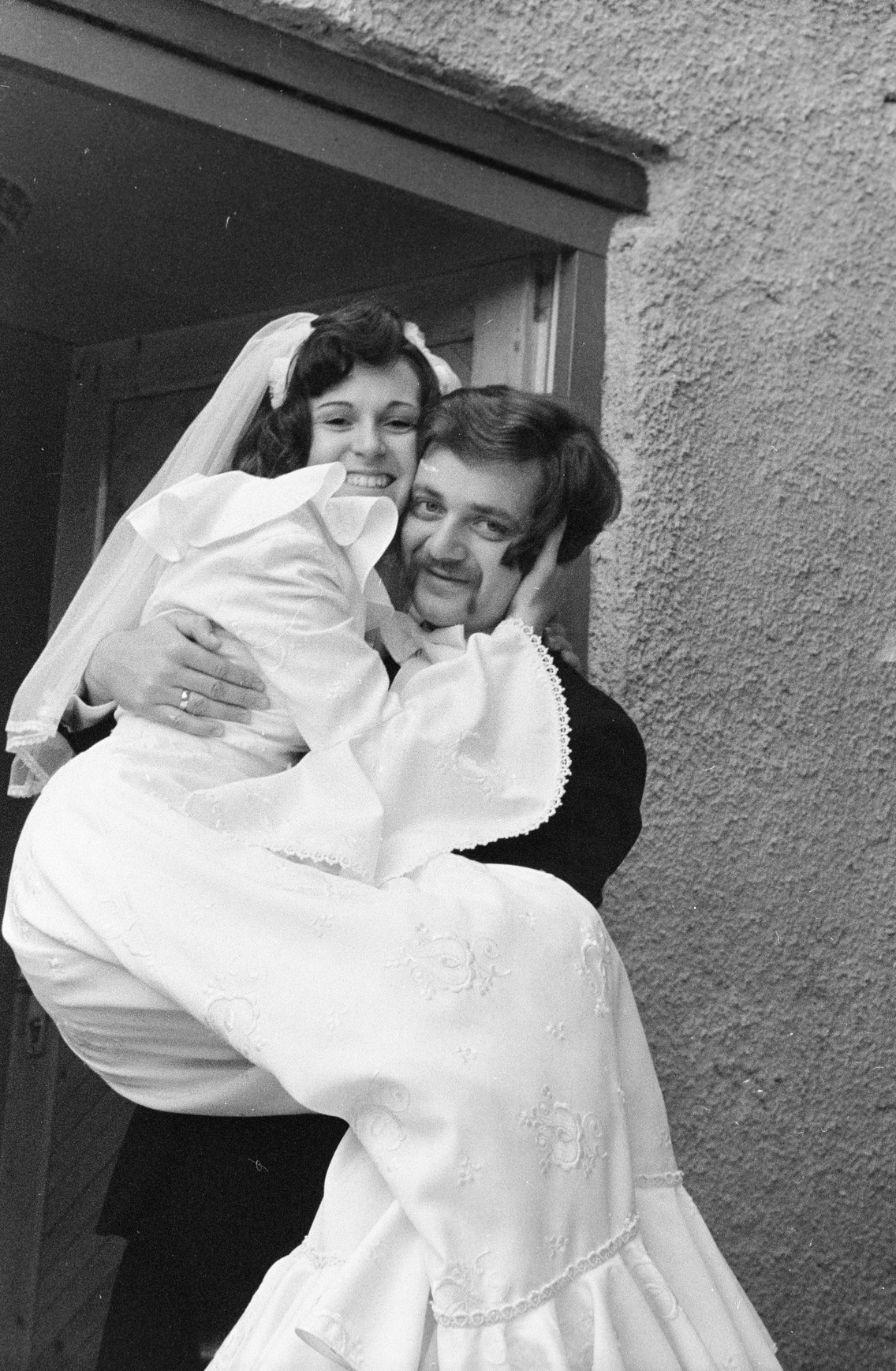 1976