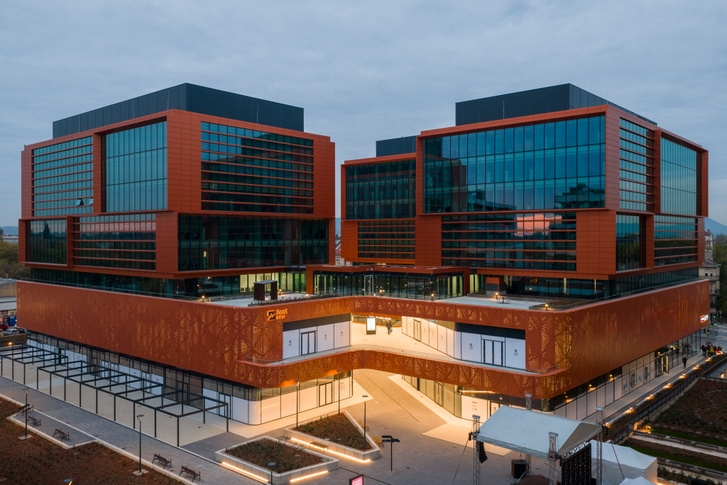 WEB 251016 NM--DJI 20251016060550 0909 D