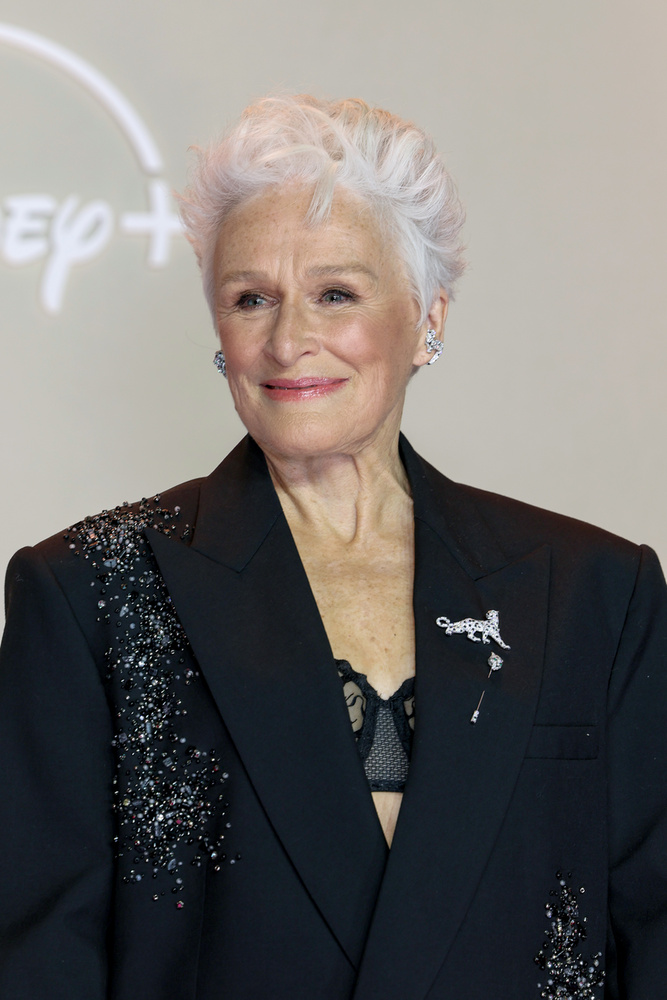 Glenn Close„Hét éves koromtól 22 éves koromig egy MRA (Moral Re-Armament) nevű csoport tagjaként éltem