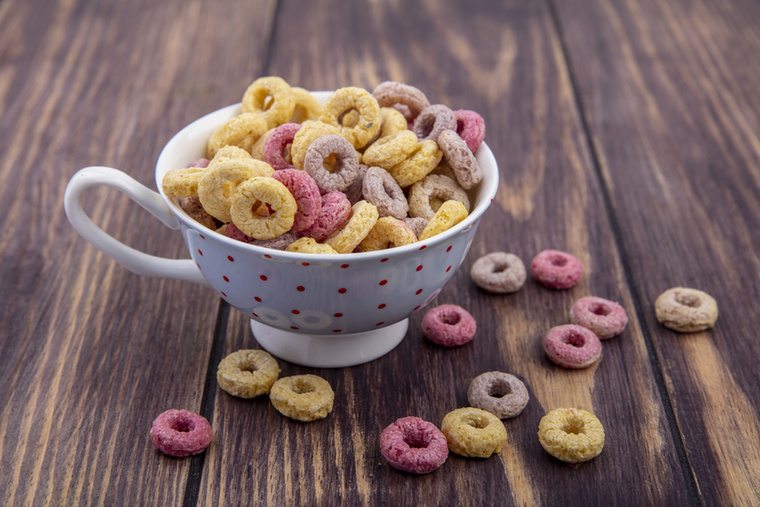 A színes, ropogós müzlik nagy része inkább édesség, mint kiegyensúlyozott reggeli