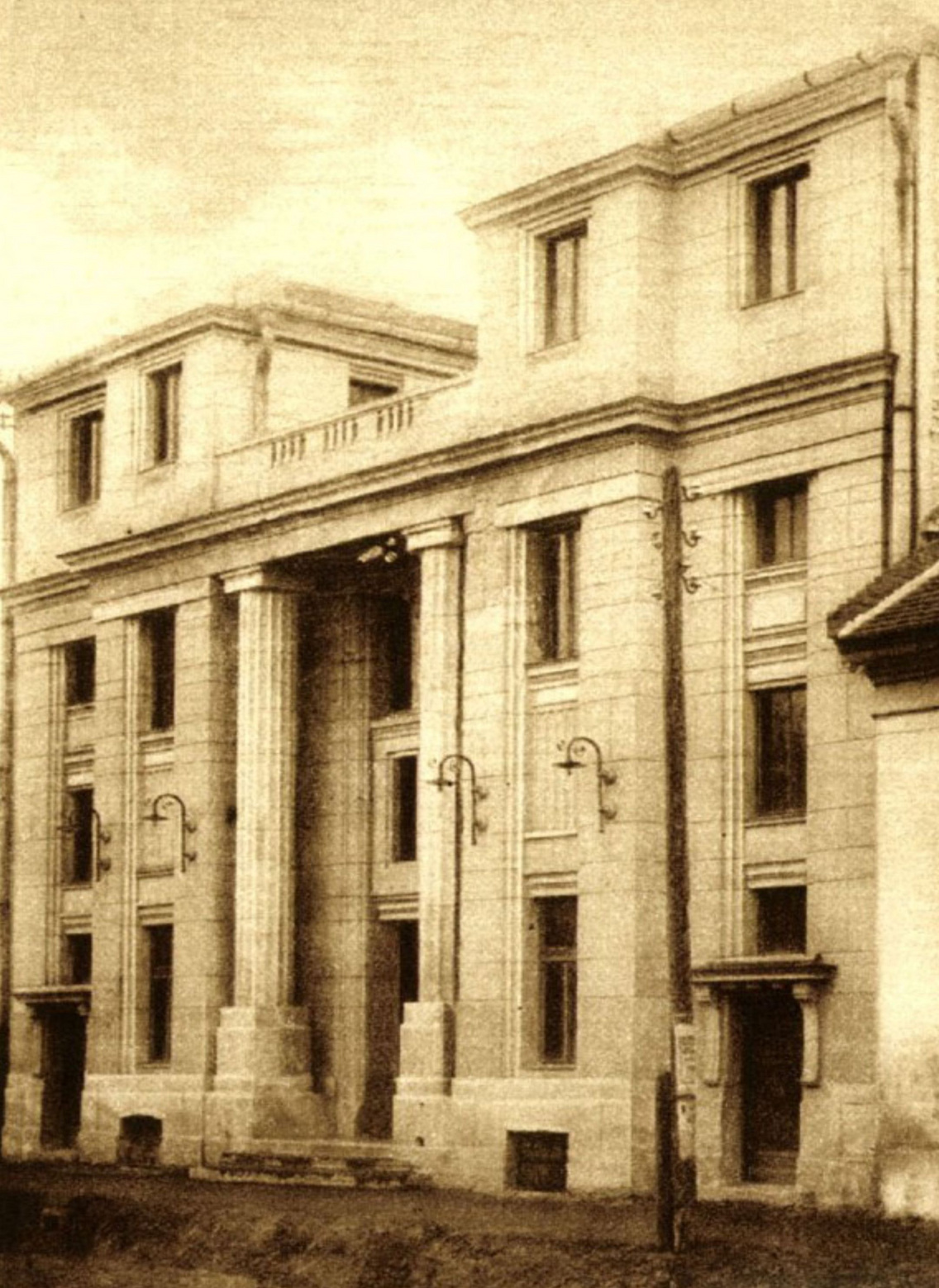 A Diebold-féle klasszikus Munkásotthon homlokzata