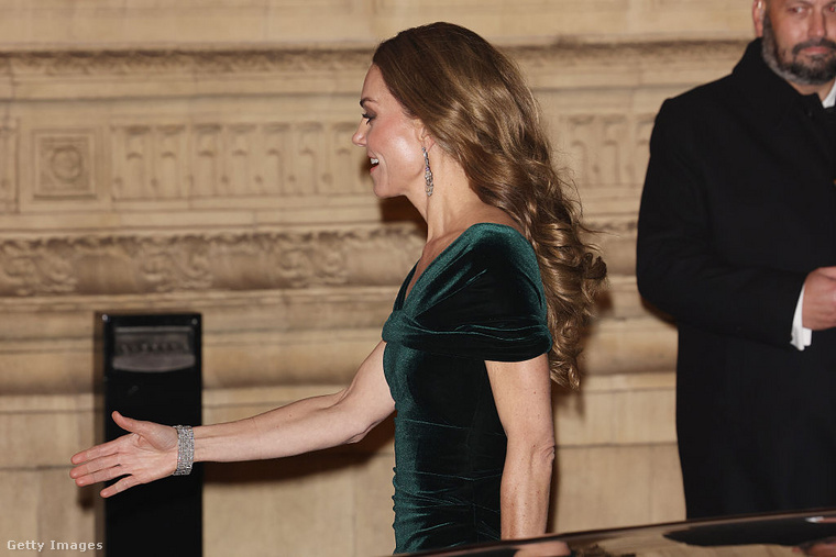 Katalin hercegné múlt héten a Royel Albert Hallban ismét világosabb hajszínnel jelent meg. (Fotó: Getty Images)