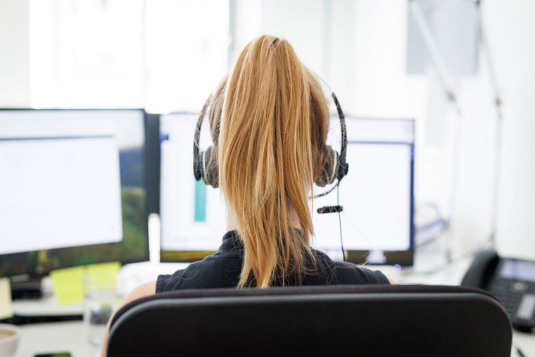 Call center/ügyfélszolgálati alkalmazottakA hosszú munkaidő és a stresszes munkakörülmények szoros kötelékeket alakíthatnak ki a munkahelyen a szakember szerint